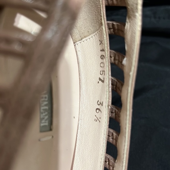 NIB Giorgio Armani Platform Pumps size 36 1/2 - Picture 7 of 7